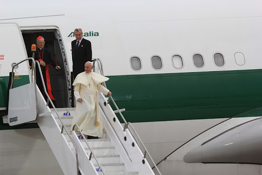 Papa Francisco em sua chegada ao Brasil para a JMJ &#8211; it