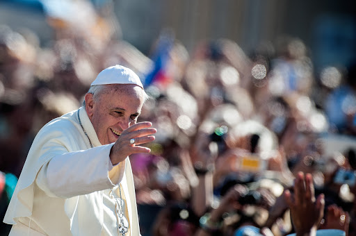 Let God untie your knotted hearts, Pope says &#8211; it