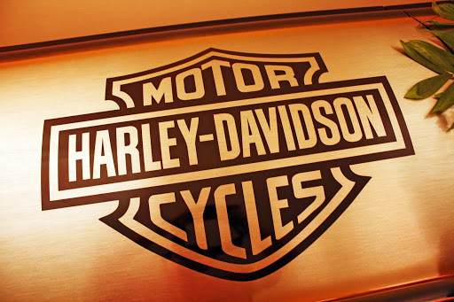 Harley-Davidson contro la croce