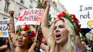 Femen : qui les téléguide et les finance ? – it