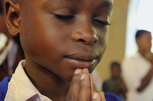 A child praying 1