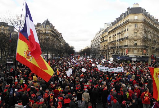 Marche pour la vie 2014 : Un air d’Espagne Boulevard Raspail &#8211; it