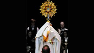 Adoration at the first Eucharistic Congress – it