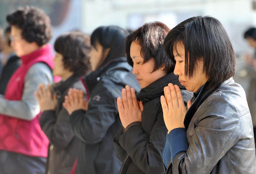 Praying Koreans