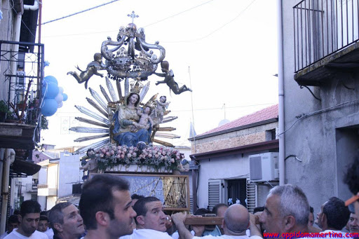 La processione di Oppido Mamertina &#8211; it