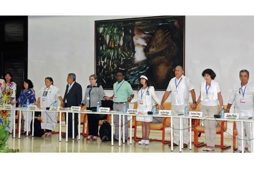 CUBA, HAVANA : Handout picture released by Cuban official website &#8211; 12 victims of the Colombian armed conflict &#8211; it