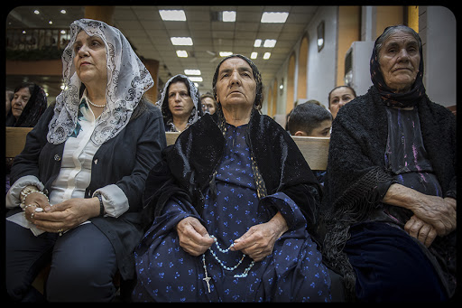 Women &#8211; Iraq &#8211; Erbil &#8211; Christians Community in the Chaldean Cathedral in Erbil © Marcin Mazur &#8211; it
