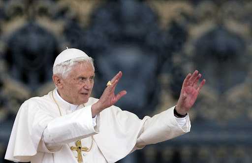 Pope Benedict XVI waves during a Wednesday general audience in St. Peter&#8217;s Squar &#8211; it