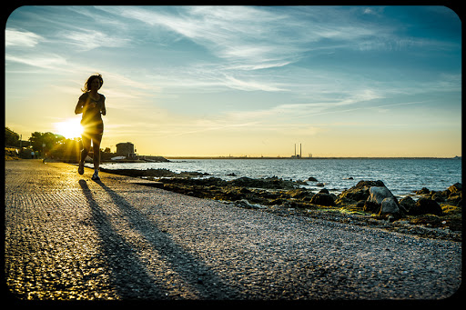 web-runner-sunset-woman-giuseppe-milo-cc &#8211; it
