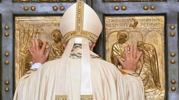 Jubilee of Mercy: opening of the Holy Door of Saint Peter&#8217;s Basilica