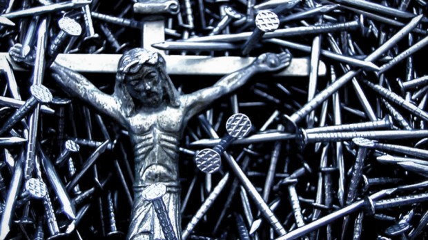 web-nails-crucifix-jesus-cross-cea-cc