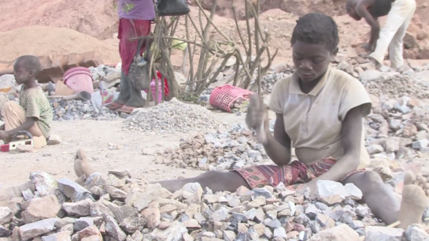 cobalto coltan miniere congo lavoro bambini telefoni smartphone