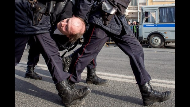 web3-moscow-protest-arrested_man-000_n04yv-alexander_utkin_-_afp-ai
