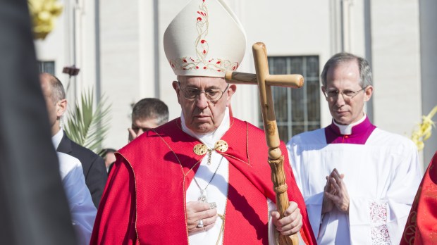 Pope Francis &#8211; Palm Sunday &#8211; Cross