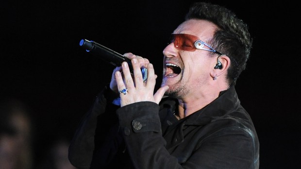 Bono performs at the Clinton Foundation&#8217;