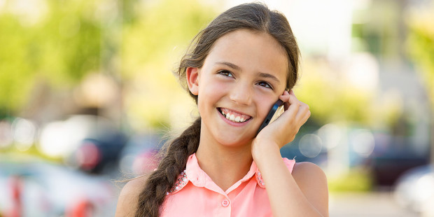 web-3-girl-phone-cell-smartphone-shutterstock_209635336-pathdoc-ai