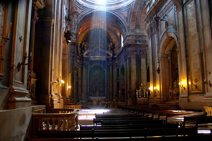 web-portugal-basilica-estrela-lisbon-luciano-cavaca-cc