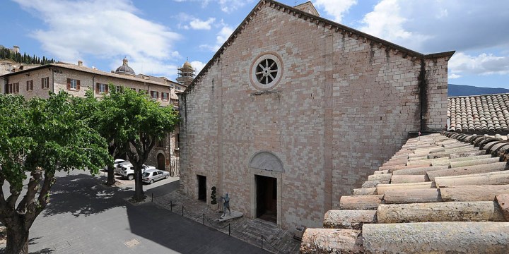 WEB3-ASSISI-SANCTUARY-assisi_santuario_spogliazione_diocesi_assisi_frati_viste_san_francesco_documenti_informazioni_progetti-.assisisantuariospogliazione.com