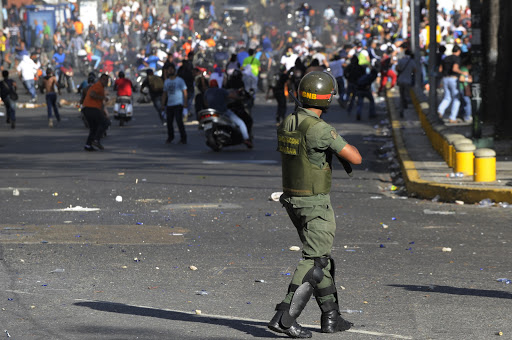 Venezuela anti-government protesters &#8211; riots &#8211; pt