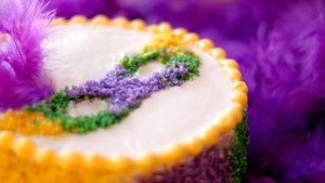 web3-king-cake-mardi-gras-shrove-tuesday-mask-lent-new-orleans-michelle-schrank-cc-by-2-0