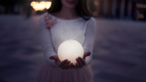 GIRL, MOON, HANDS