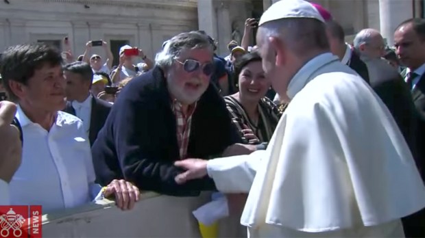 POPE FRANCIS GREETS FRANCESCO GUCCINI AND GIANNI MORANDI