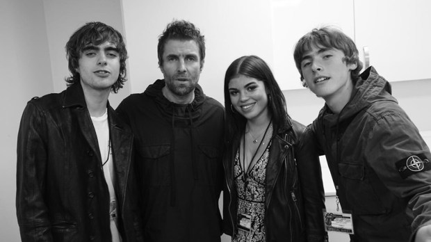 WEB3 – LIAM GALLAGHER WITH HIS DAUGHTER MOLLY AND HIS TOW SONS LENNON FRANCIS GALLAGHER AND GENE GALLAGHER