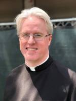 Padre Jonathan Mitchican