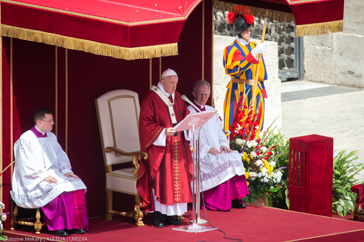 POPE FRANCIS - PENTECOST MASS - SUNDAY