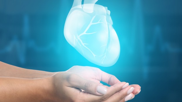 web3-organ-donation-hands-heart.jpg