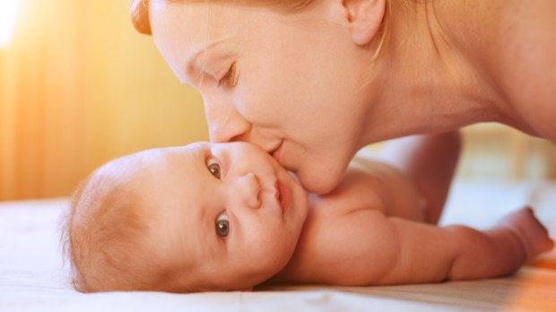 MOTHER, KISS, NEWBORN