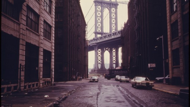 BROOKLYN BRIDGE,NEW YORK CITY