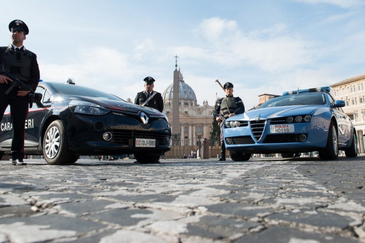 Carabinieri_Polizia_Antoine_Mekary_ALETEIA_DSC6704