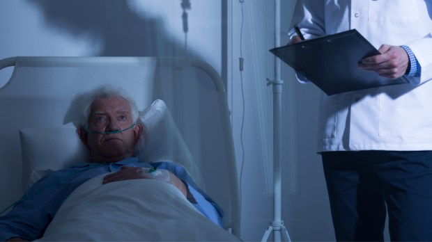 web3-terminally-ill-male-patient-staying-in-hospice-shutterstock_303826475.jpg
