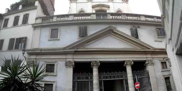 (FOTOGALLERY) Perché c’è un cervo su una chiesa di Roma?