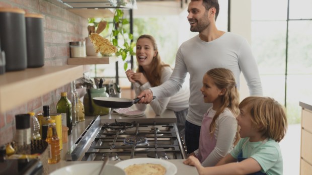 HOMA, FAMILY, COOKING