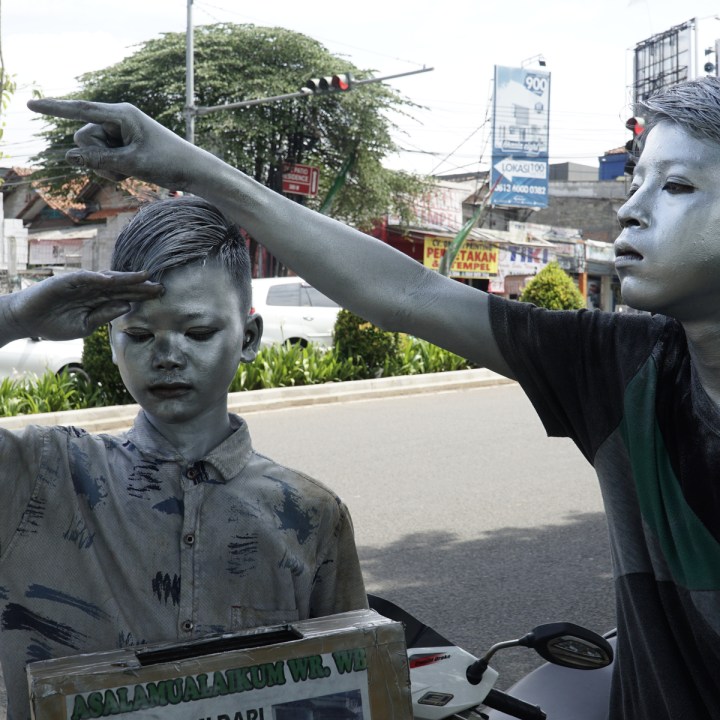 SILVER, CHILDREN, JAKARTA