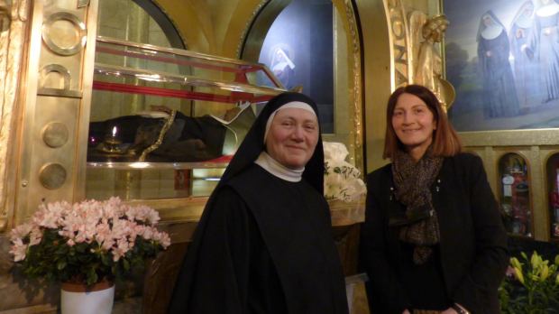 monastero_santaritadacascia_Alessandra_Paoloni_con_la_Priora.jpg