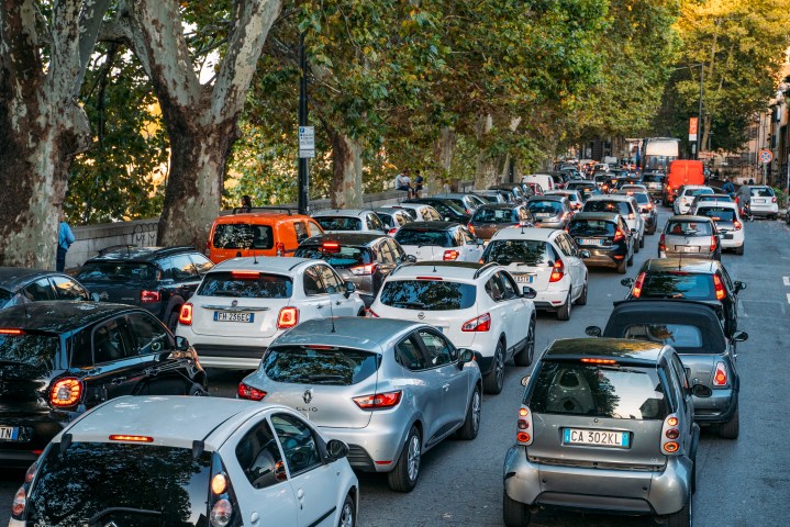 ROME, STREET, TRAFFIC