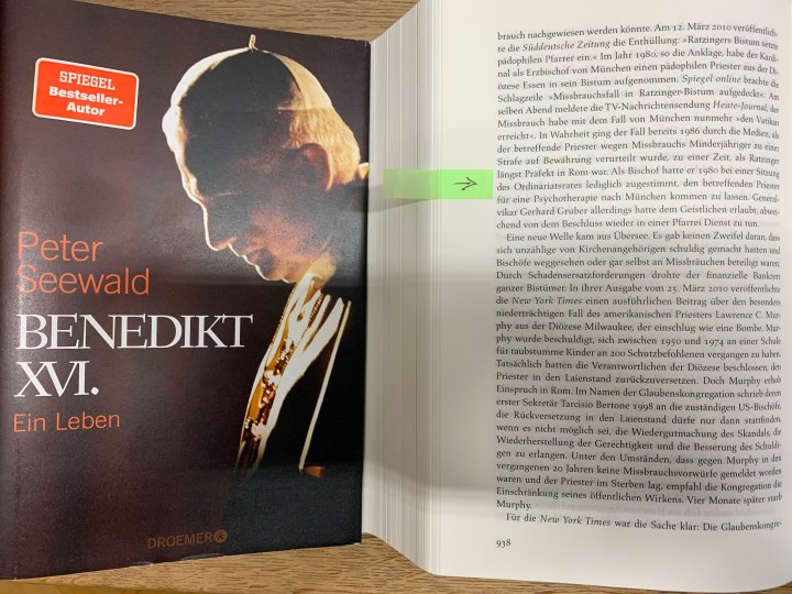 Benedikt-xvi-Ein-Leben.jpeg