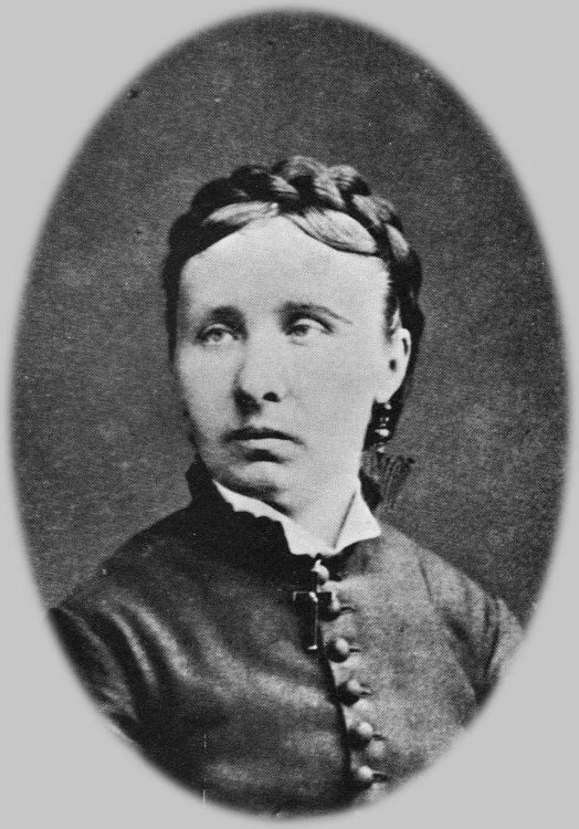 Photograph_of_Estelle_Faguette.jpg