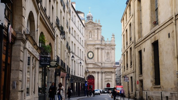 saint-paul-saint-louis-paris-shutterstock_1190957020.jpg