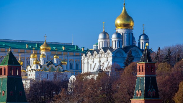 ARCHANGEL-CATHEDRAL-MOSCOW-shutterstock_531234412.jpg