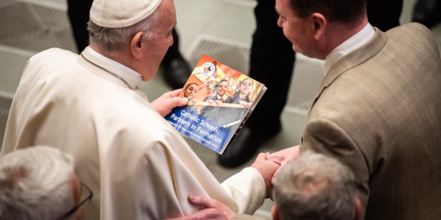 (FOTOGALLERY) Papa condanna eccidio di Bucha