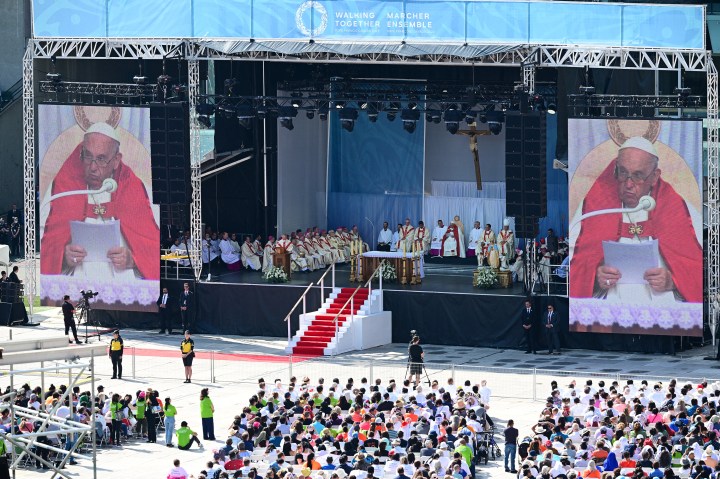 Pope-Francis-Commonwealth-Stadium-in-Edmonton-Canada-AFP