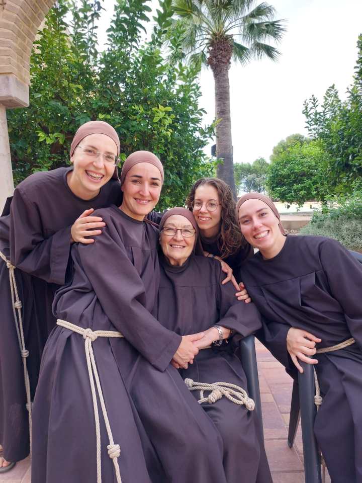 Hermanas pobres de santa clara