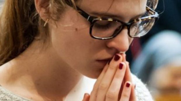 GIRL PRAYING